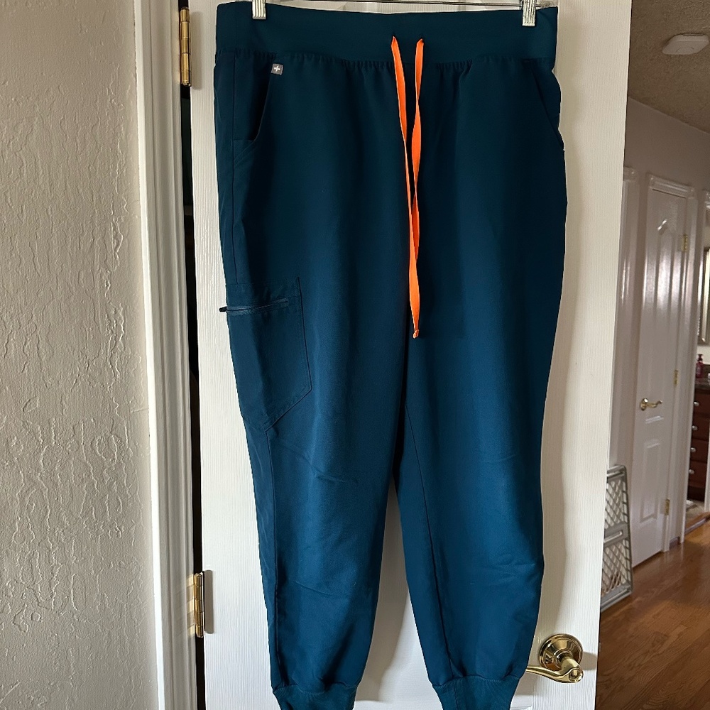 Figs Scrub Pants